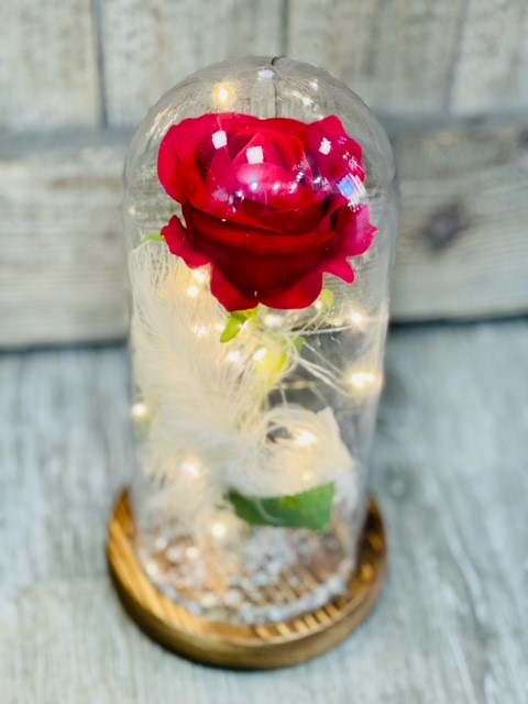Rose éternelle sous cloche lumineuse - Artisan Fleuriste Arum & sens Nice  (06)